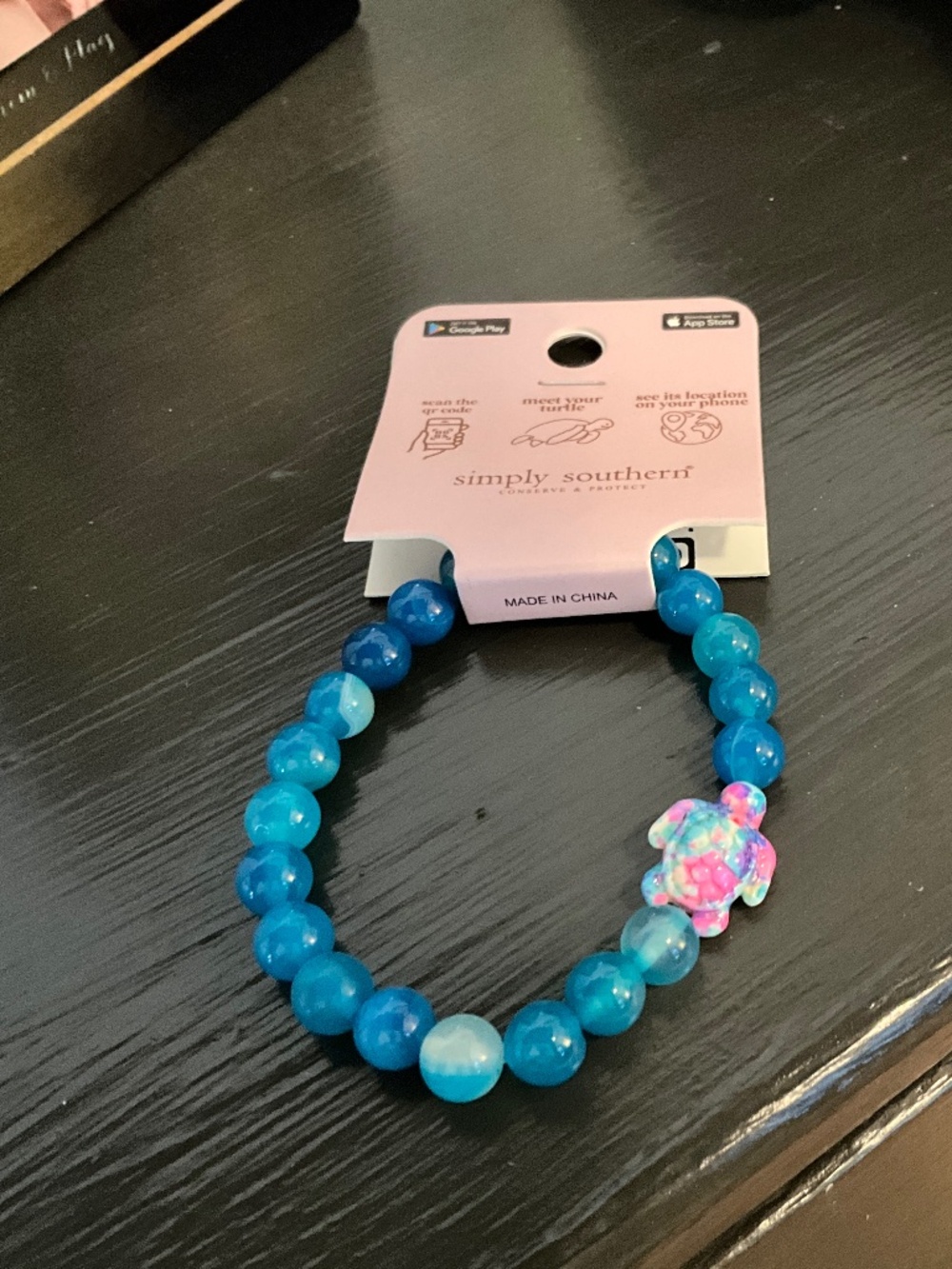 Simply Southern Pink Crackle Bead Bracelet with Multicolor Turtle Charm NWT